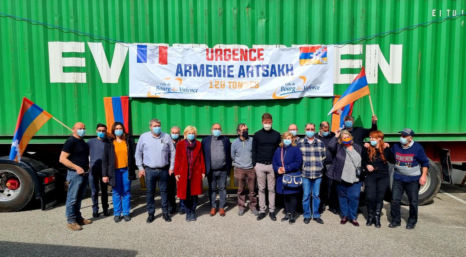 Un troisième container à destination des population victimes d'Artsakh est parti