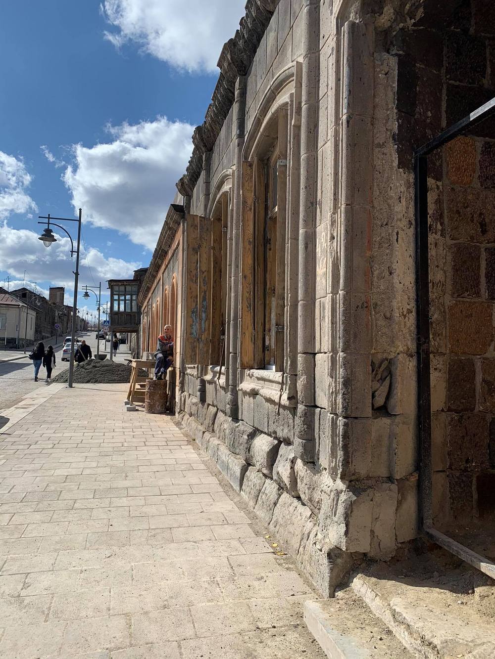 La capitale culturelle arménienne en pleine reconstruction