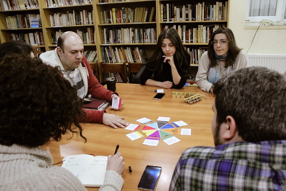 Les jeux éducatifs: outil d’apprentissage et de transformation d’une société