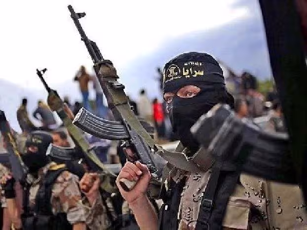 Journal Zhoghovurd : Des mercenaires munis de passeports azerbaïdjanais s’infiltrent en Russie