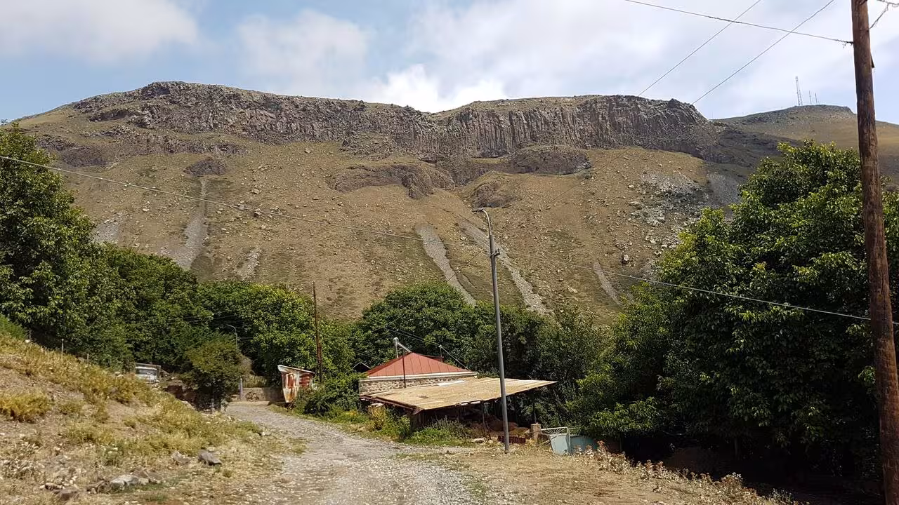 Les Azerbaïdjanais ont donné une heure à l'une des maisons du village de Vorotan, dans la région de Syunik, pour la libérer