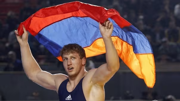 Artur Aleksanyan sacré champion du monde pour la quatrième fois 