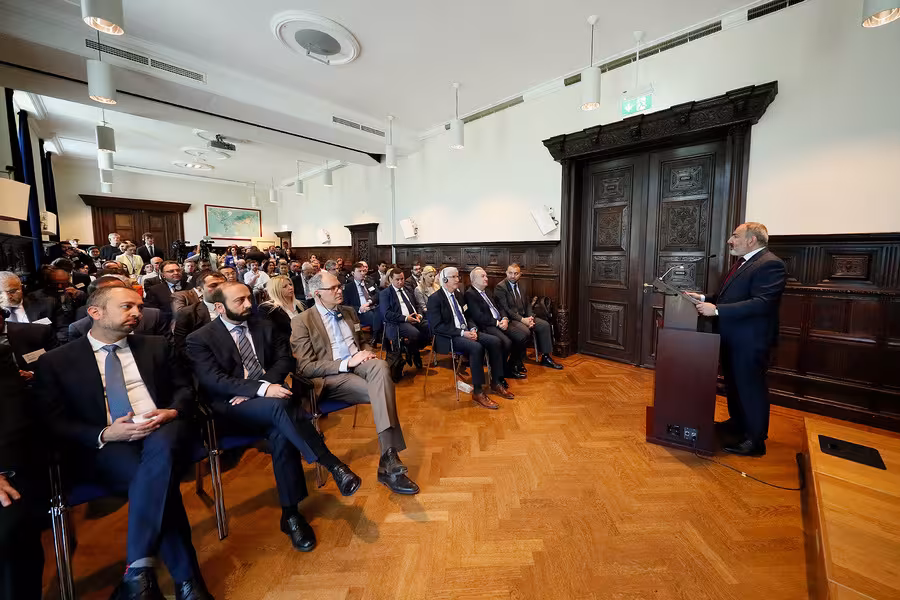 Nikol Pashinian à La Haye : l'agenda de Bruxelles - seule base possible des négociations