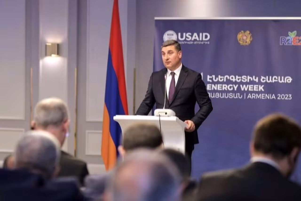 Semaine de l'Énergie : Gnel Sanosyan, ministre en charge, précise les orientations du gouvernement