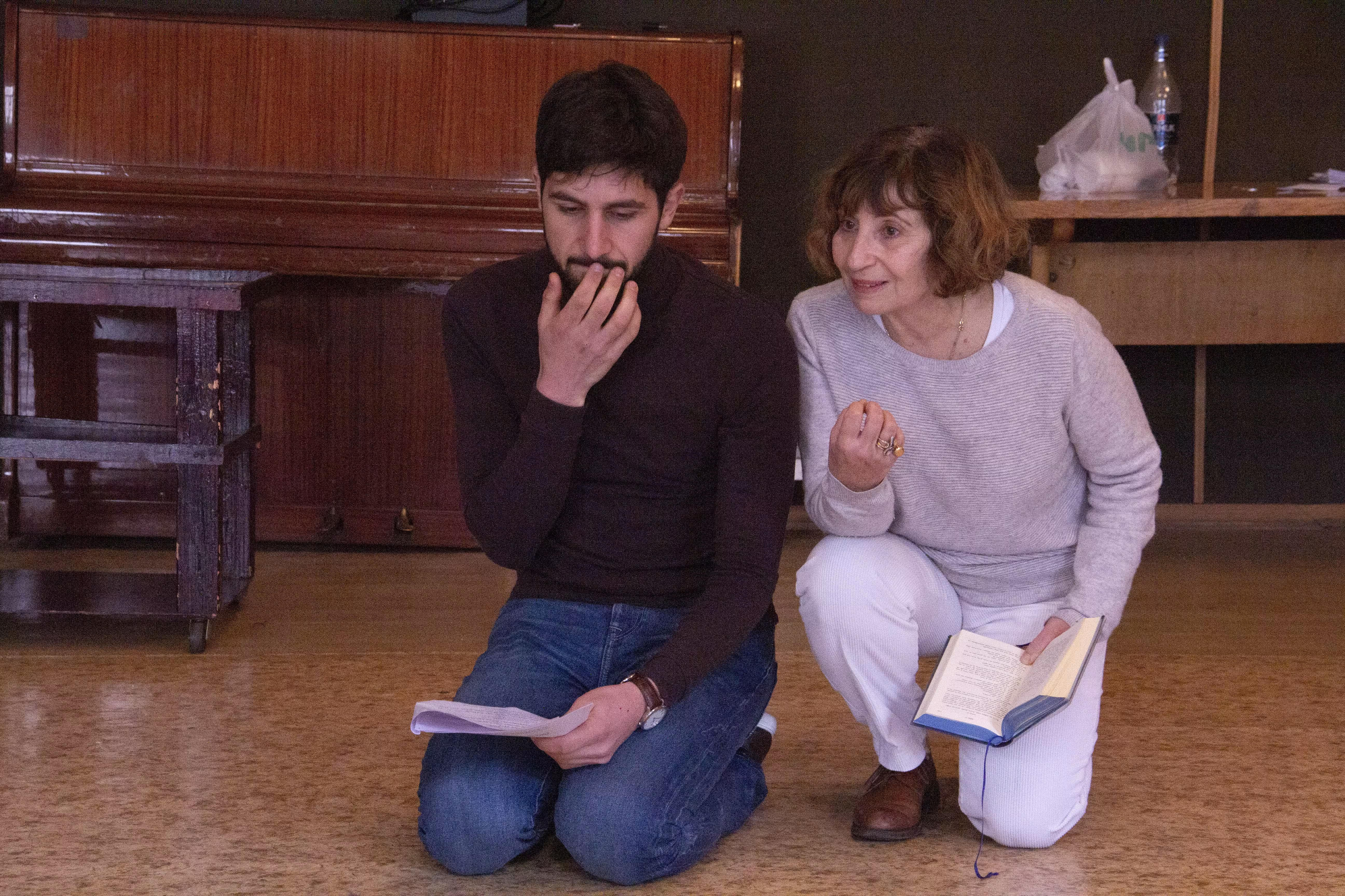 Ariane Ascaride à l'Atelier d'art dramatique bilingue d'Erevan : « Démaquillez-vous! »