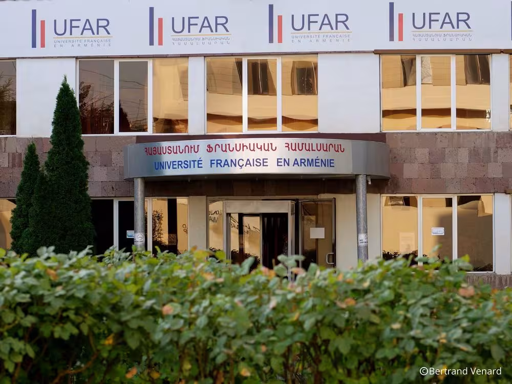 Cheminement vers le marché du travail : la professionnalisation réussie selon l’UFAR